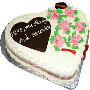 (45) Yummy Yummy - 2.2 pounds vanilla Heart shape cake 