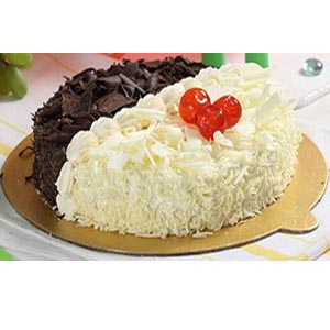 (06) Half kg mix forest cake