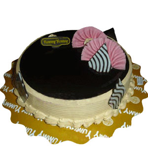 (27)Yummy Yummy- 2.2 pounds Mocka round shape cake  