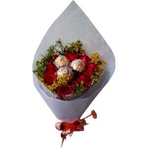 (00002) Ferrero Rocher and rose bouquet 