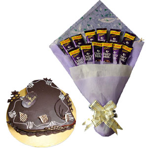 Chcoolate bouquet and heart shape cake