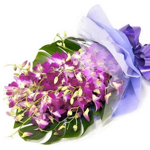 (64) Purple Orchids in bouquet