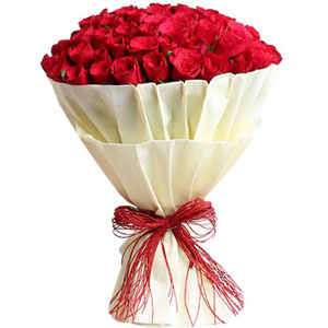 50 pieces red roses in a bouquet