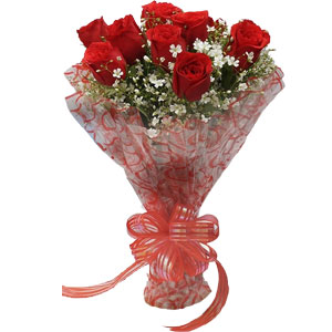 (008) 8 pcs red roses in bouquet