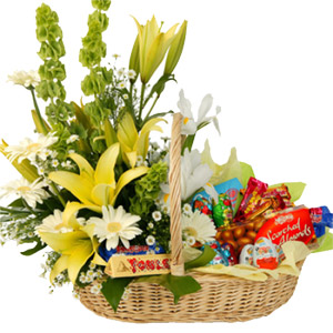 (32) Assorted Chocolate Basket W/ Mixed Flowers