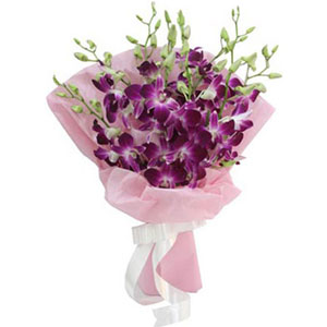 (61) Purple Orchids in bouquet