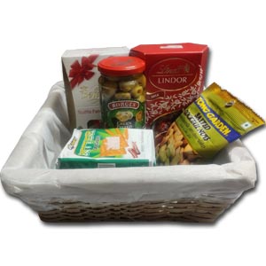  Gorgeous gift basket-1