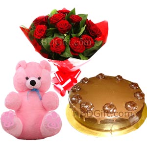 Cake W/ Red roses & Bear