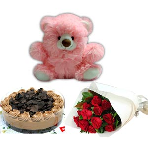 Cake W/ teddy bear & red roses