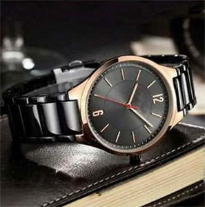 Fashionable black Watch