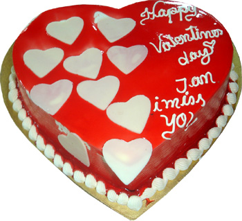 (0002) Swiss - 2.2 Pounds Vanilla Heart Cake