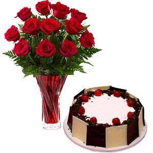 Red Roses W/ Cake