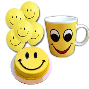 Smiley Emoji Cake W/ Mug & Balloons