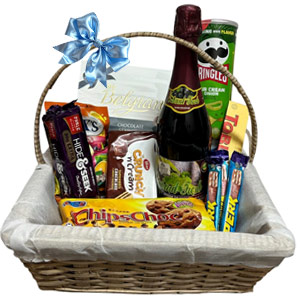 Luxury Snack, Chocolate & Juice Basket
