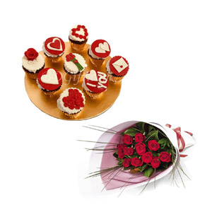 (44) Cupcake w/ red roses